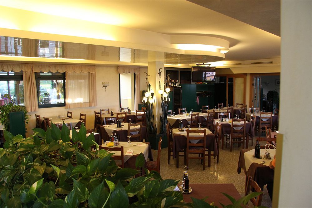 Hotel Gran Delta Di Alba-Invest Srl Rosolina Εξωτερικό φωτογραφία